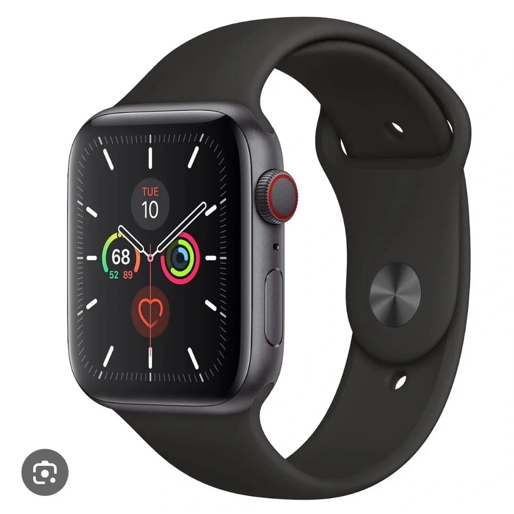 Pre-Adored Apple Smartwatch with Black Band Series 4 Size 44mm